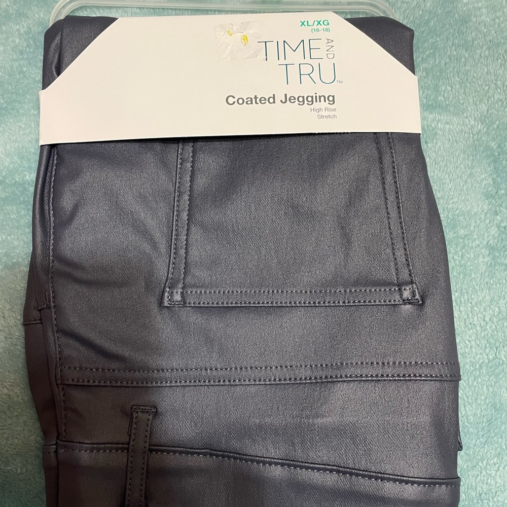 Leather like leggings